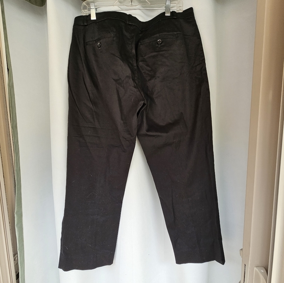 Banana Republic • Womens Size 12 • Black Trousers • - Picture 4 of 7